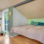 3 Bedroom Awesome In *