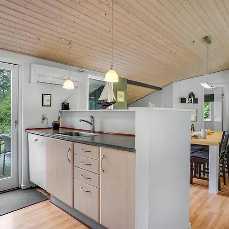 3 Bedroom Awesome In Semesterbostad *
