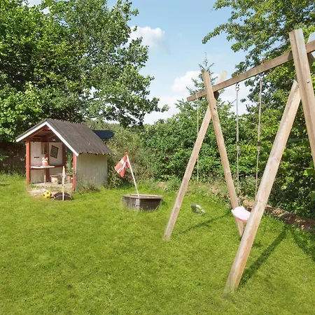 Holiday home 3 Bedroom Awesome In Ebeltoft