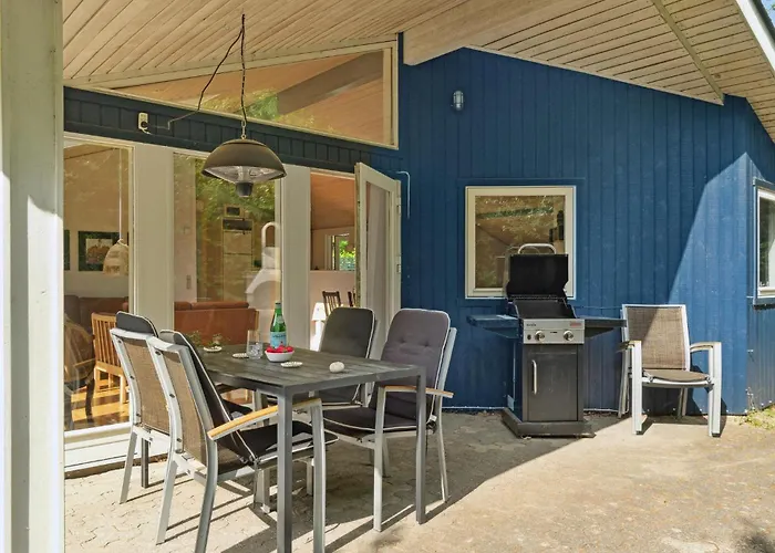 3 Bedroom Awesome In *